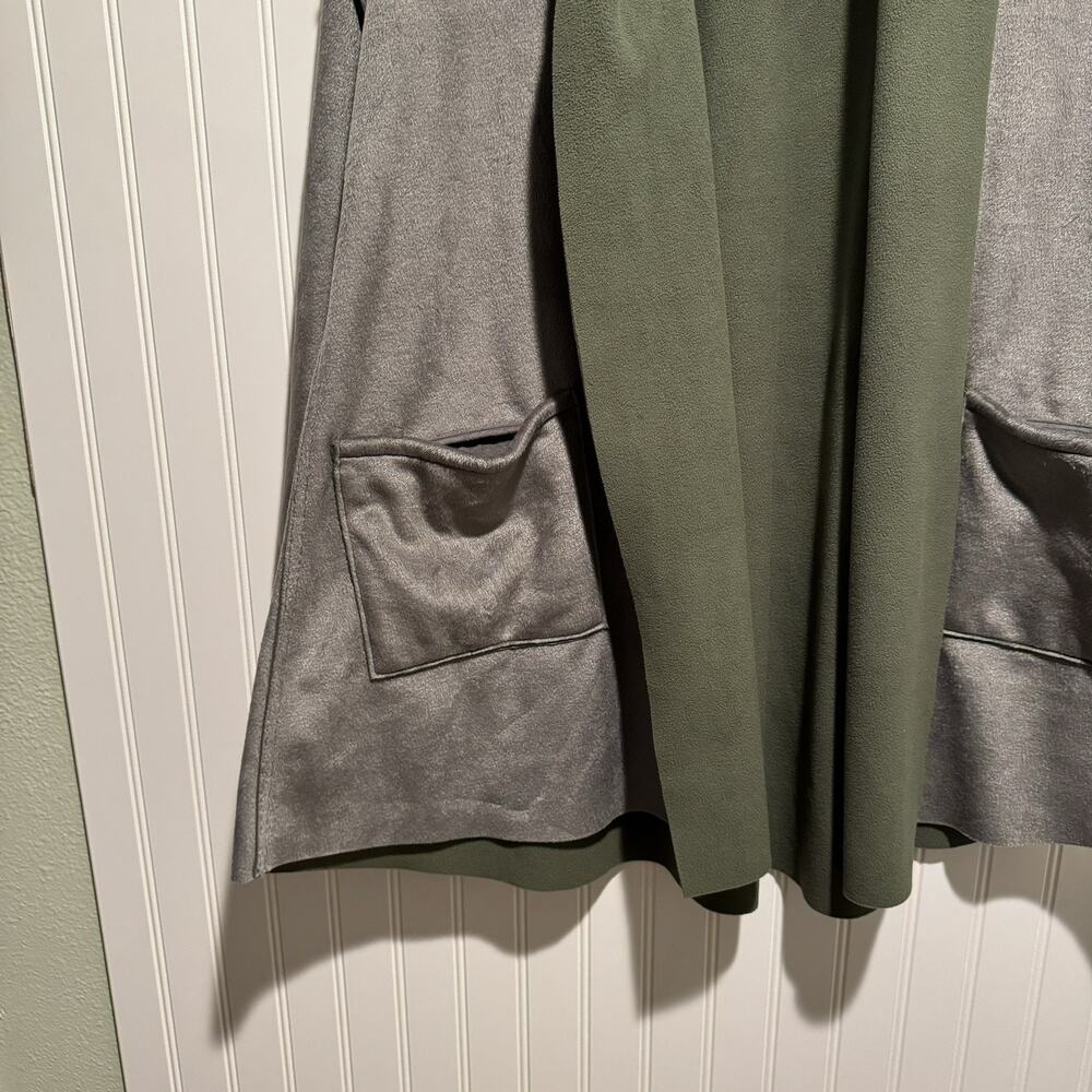 LOGO Lori Goldstein Reversible Brushed Fleece Jacket Green Gray Size Small - Picture 3 of 7